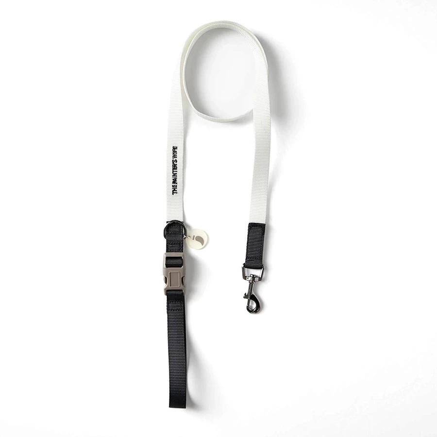 The Painter's Wife white nylon dog leash